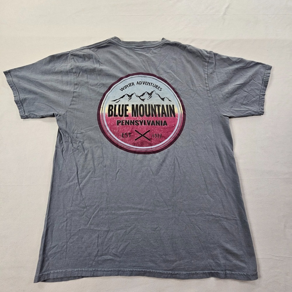 Blue Mountain PA Winter Adventures Blue Short Sleeve Cotton T-Shirt Men's M